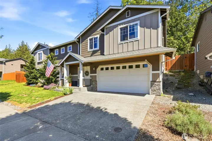 Welcome to Digby Heights. Digby Heights is a hillside community in southeast Mount Vernon characterized by newer homes, territorial western views, and quiet streets.