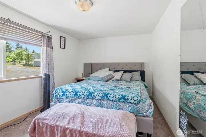 downstairs bedroom 2