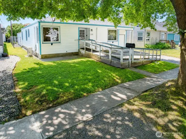 Front of home, minutes from the Lake and multiple parks