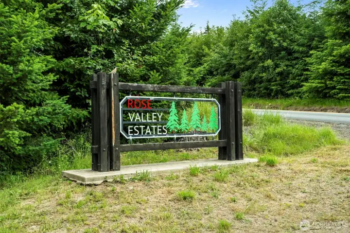 Entrance to community Entrance to community