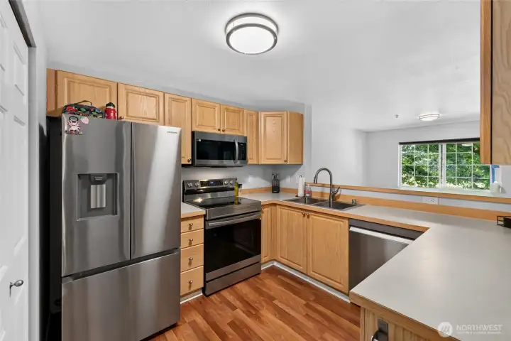 All brand new stainless steel appliances!