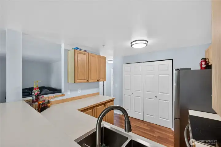 another nice view of the kitchen