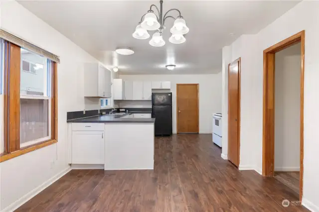 Dining room & kitchen