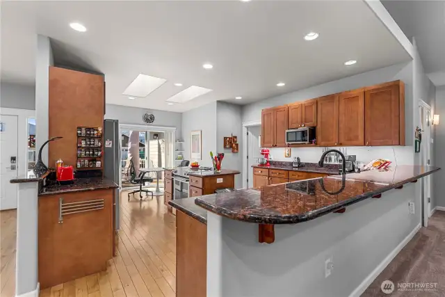 The big skylights bring in natural light all year long.