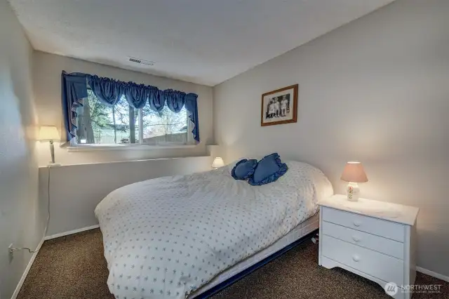 Fourth bedroom, downstairs