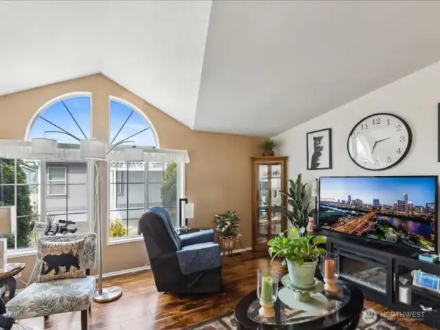 Vaulted ceilings and BIG windows.