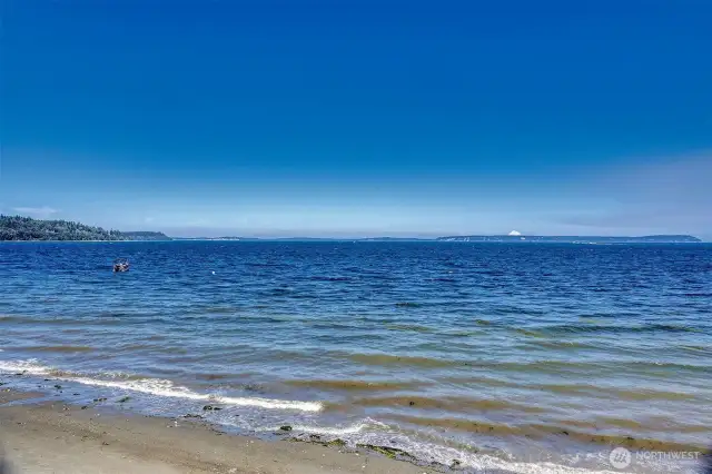 Enjoy a daily backdrop of panoramic views of the Puget Sound, Mount Baker and Olympic Mountains.