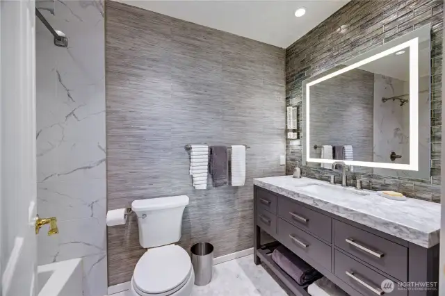 Another view of the upstairs full bath.