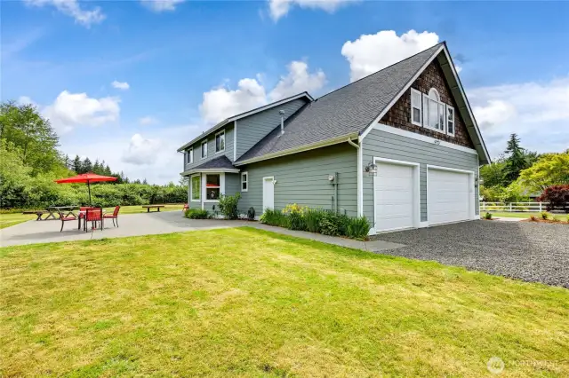 Another view of the rear of the home.