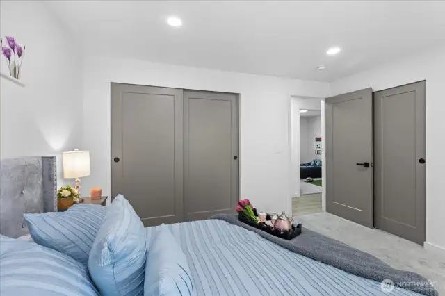 Primary Bedroom (Main Floor)
