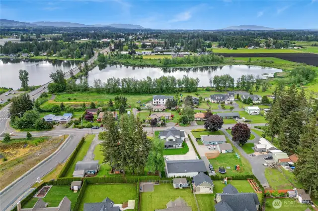 With convenient access to the Guide, you can reach Lynden or Bellingham in just minutes.