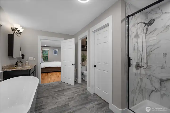 Walk in shower and soaking tub.
