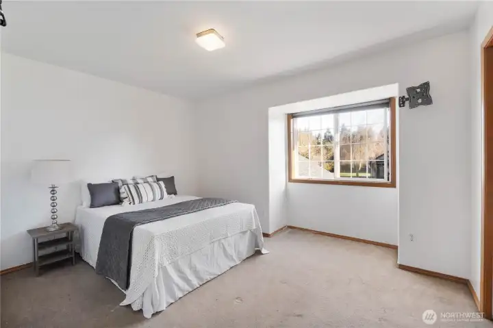 Large bedroom up