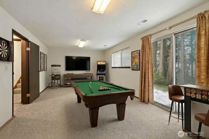 Lower level flex room, virtually re-imagined.