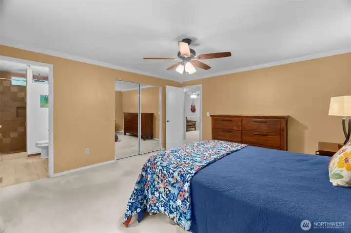 ...and its own ensuite!