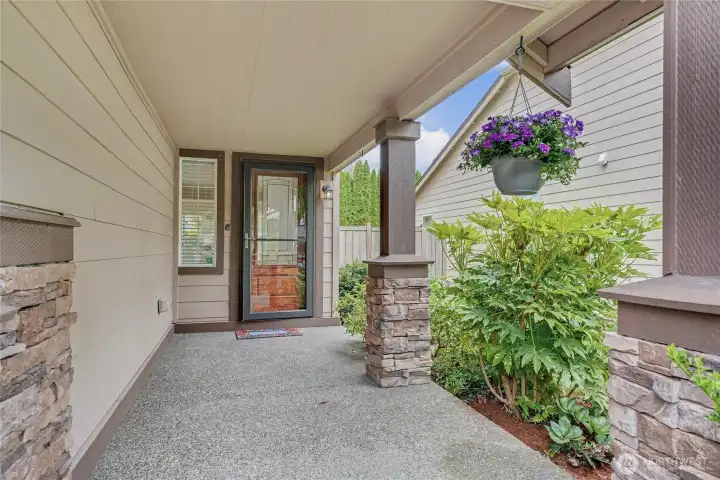 Front porch view, look at the size! And I love the stone, so elegant and welcoming.