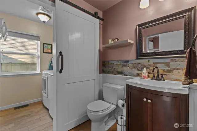 Laundry room w/Half Bath