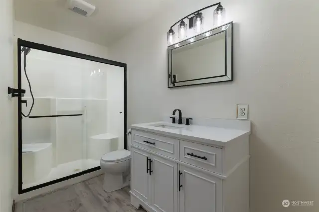 Updated primary suite bath