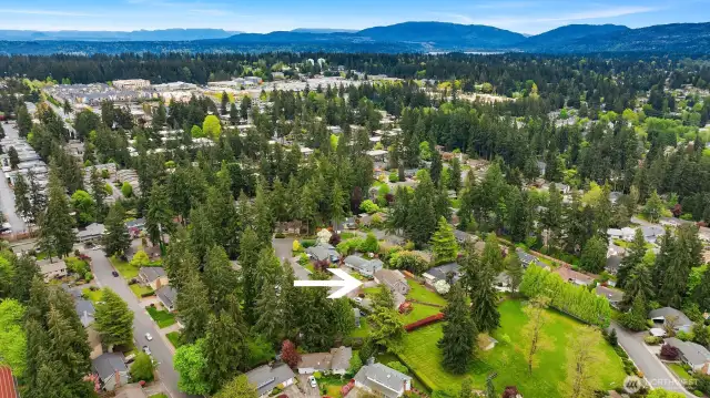 Chevy Chase is a fantastic community that is close to all East Bellevue has to offer. Minutes from Shopping, Microsoft, the New Spring District and more. You will love living here!