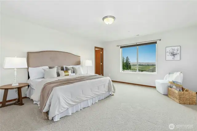 Main level primary suite with more city view
