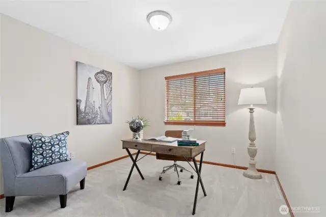 Bedroom or home office! 4 Bedrooms to be used to your liking.