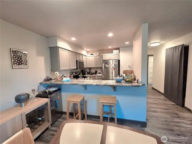 Eating nook and kitchen. Room for 4 at the nook!