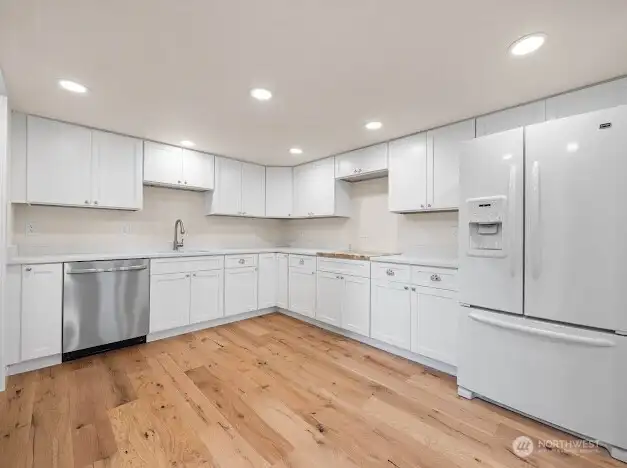 Kitchen with Stove Option.