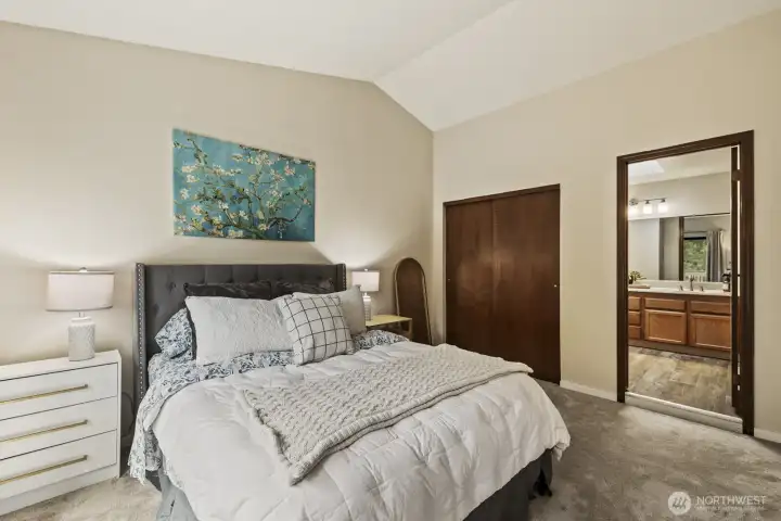 ...and your ensuite...