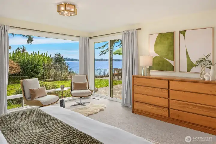 Primary Sitting Area