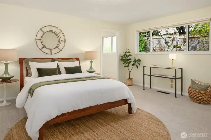 Middle Bedroom
