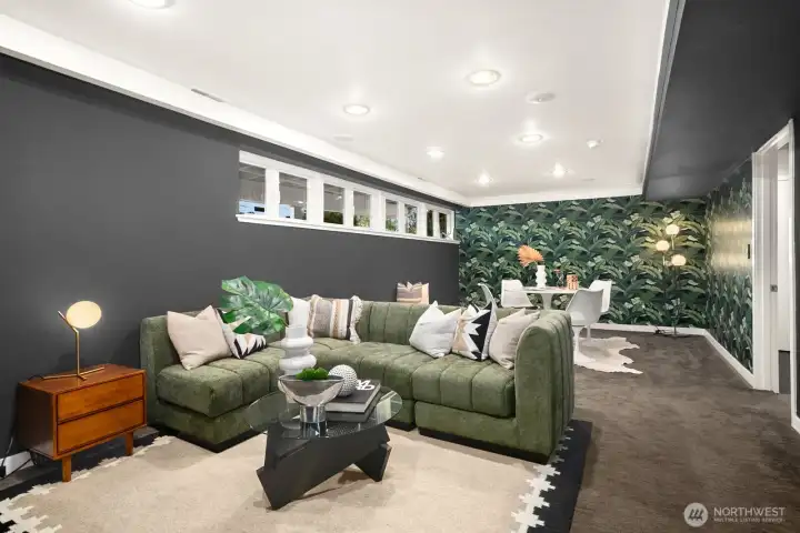 Featuring incredible flexible space...