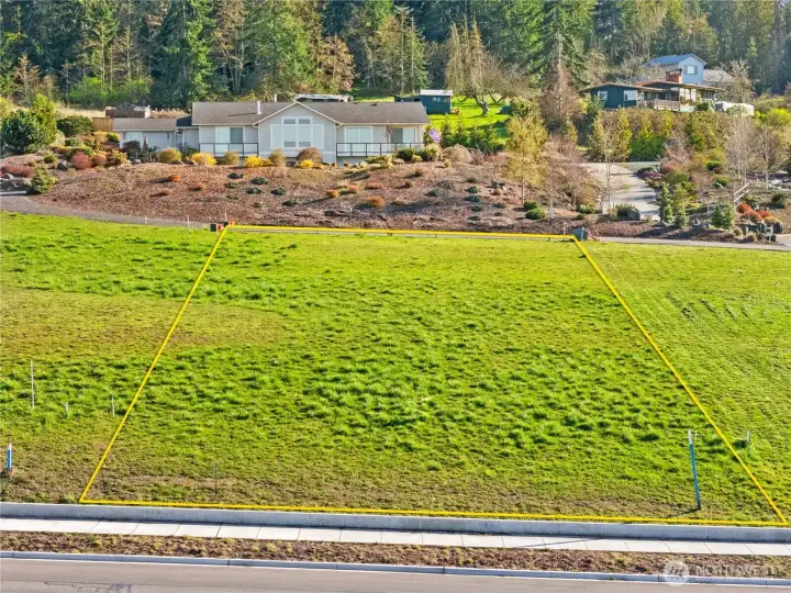 Lot 3 Corners are marked.