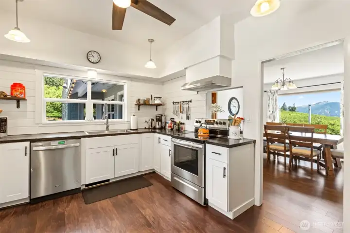 Dual Living Potential: High-income potential with two separate living areas and two kitchens—ideal for multi-generational living or maximizing your Leavenworth short-term rental revenue. Dual Living Potential: High-income potential with two separate living areas and two kitchens—ideal for multi-generational living or maximizing your Leavenworth short-term rental revenue.