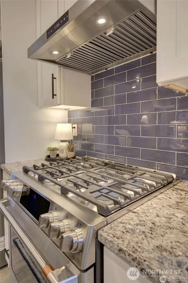 GE Cafe' dual fuel range is a chef's dream