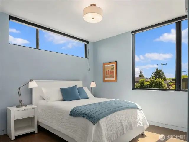Second bedroom.