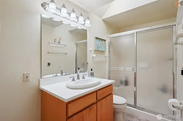 Primary bath