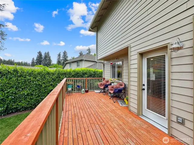 Large newly renovated deck to last you many years.