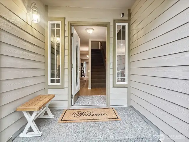 High end features: hard plank siding, 50 year concrete roof.