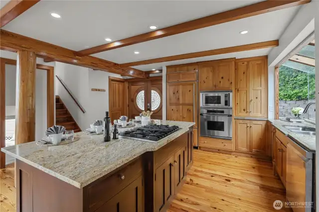 Chefs Kitchen with Dacor Convection oven, Viking Cooktop & Subzero Refrigeration. Only the best appliances for this kitchen.