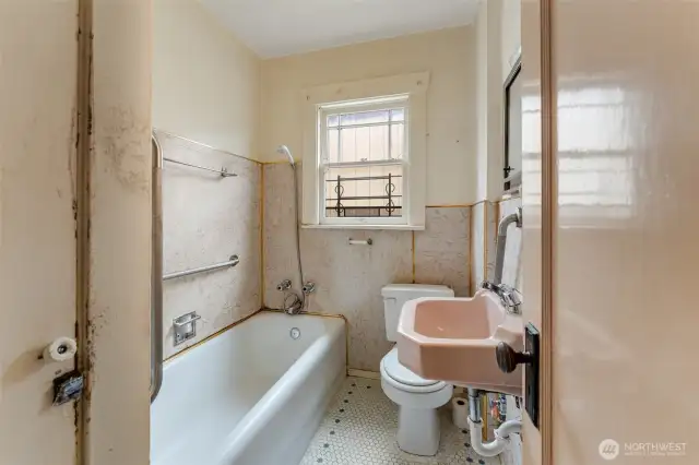 Vintage full bath.