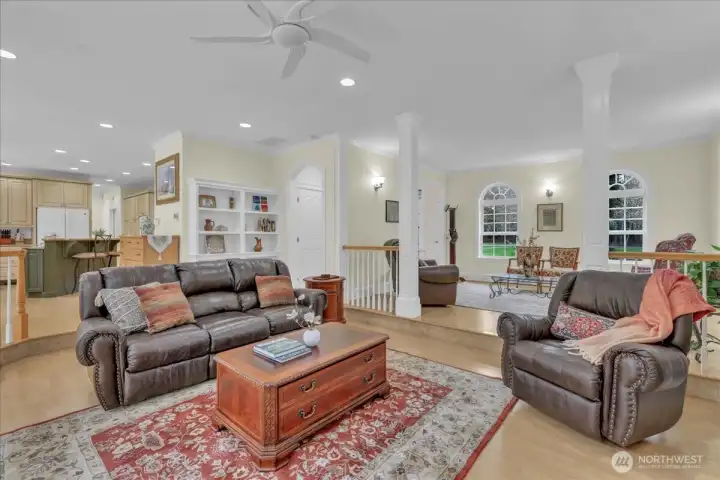 The floor plan flows perfectly through the living room, family room and kitchen The floor plan flows perfectly through the living room, family room and kitchen