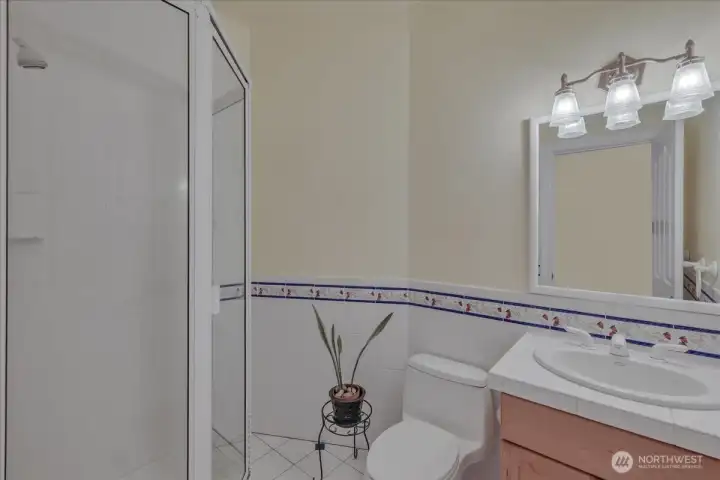 Of course the upstairs 3/4 bathroom has heated floors Of course the upstairs 3/4 bathroom has heated floors