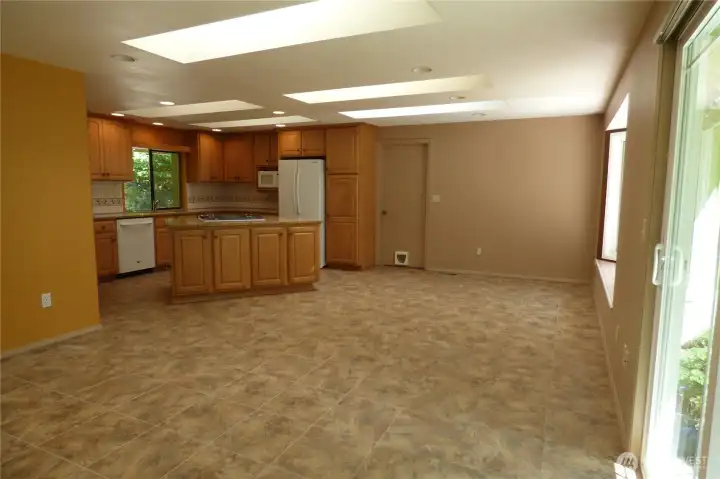 Another view of the great room. Notice all the skylights (they have shades too).