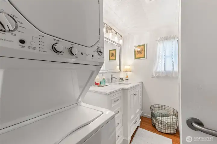 Bathroom/Utility