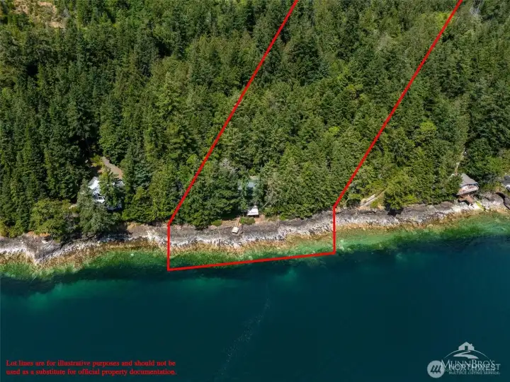 Approximate lot lines for subject property. Private & secluded setting! Approximate lot lines for subject property. Private & secluded setting!