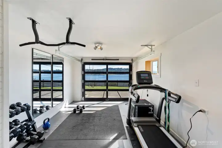 Flex space, currently used as a home gym.