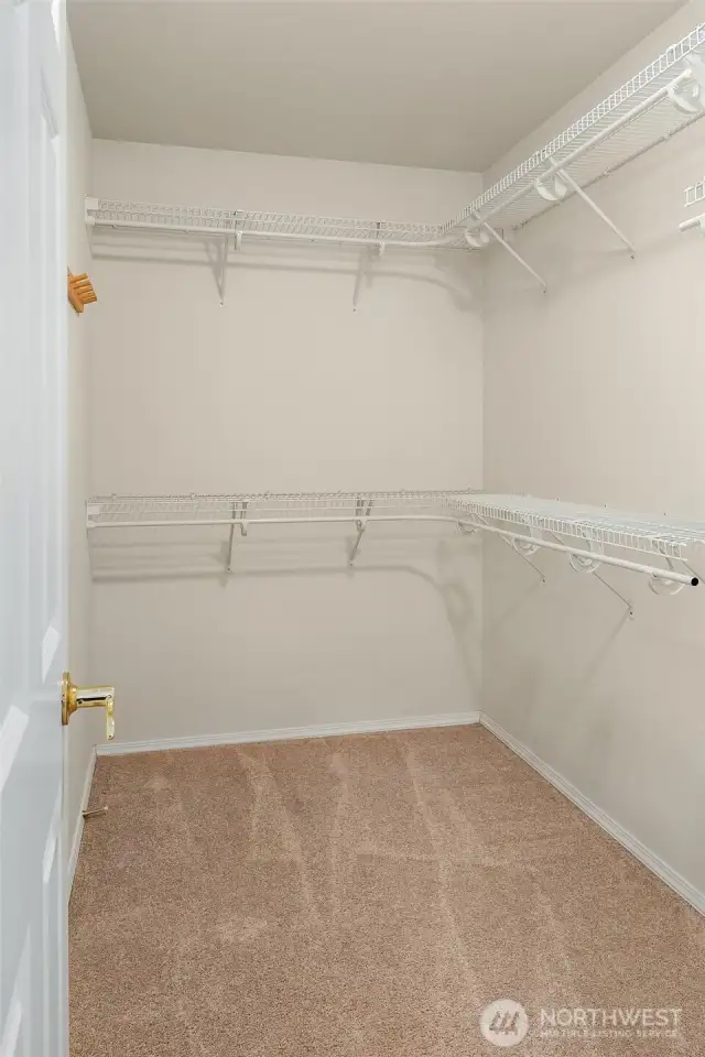Huge primary walk in closet