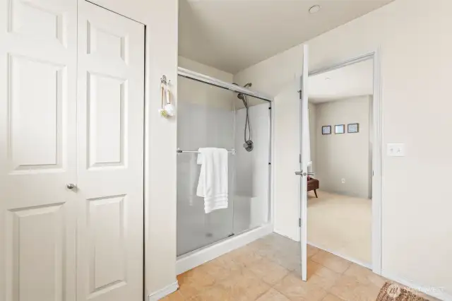 Primary Bedroom Bath-Upstairs