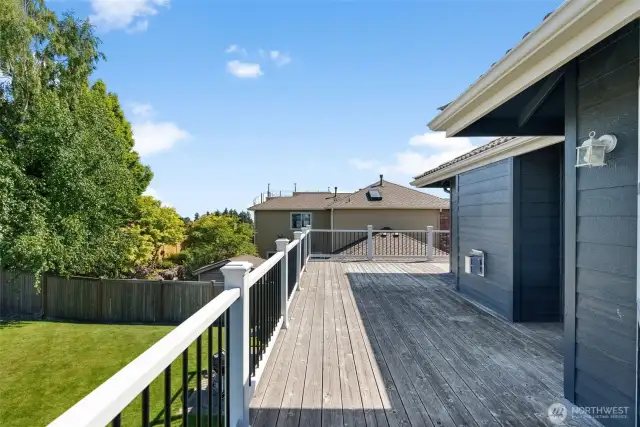 Deck off dining room