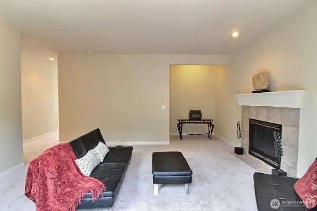 Great nook in the family room to showcase art (note the lighting here is perfect for this use), create a reading nook, or add a desk/workspace. What would you like to do with this space?